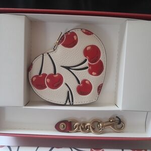 New Coach Heart Shape Tote Charm Coin Case/Purse Cherry Print Dogclip & GiftBox